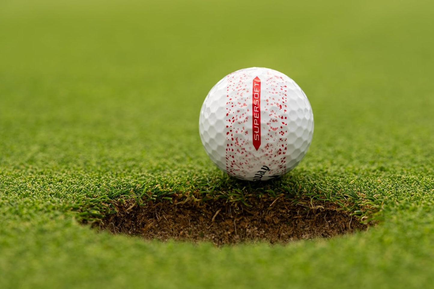 Callaway Supersoft Golf Balls: Maximize Distance, Soft Feel, Control for All Golfers