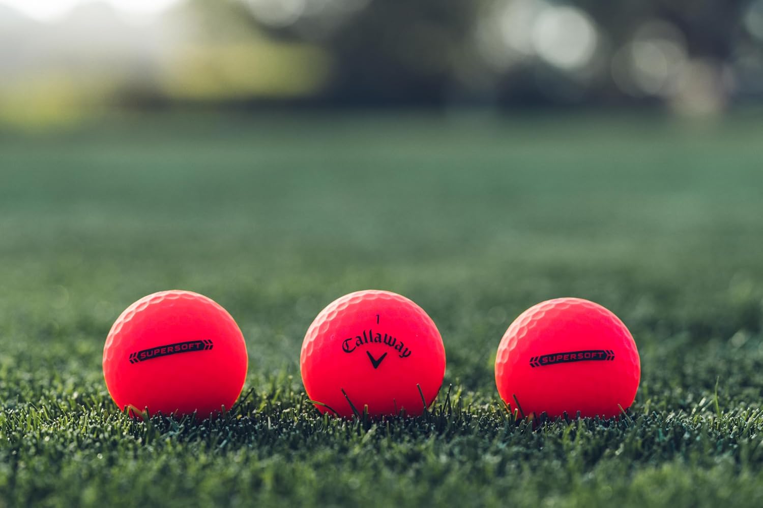 Callaway Supersoft Golf Balls: Maximize Distance, Soft Feel, Control for All Golfers