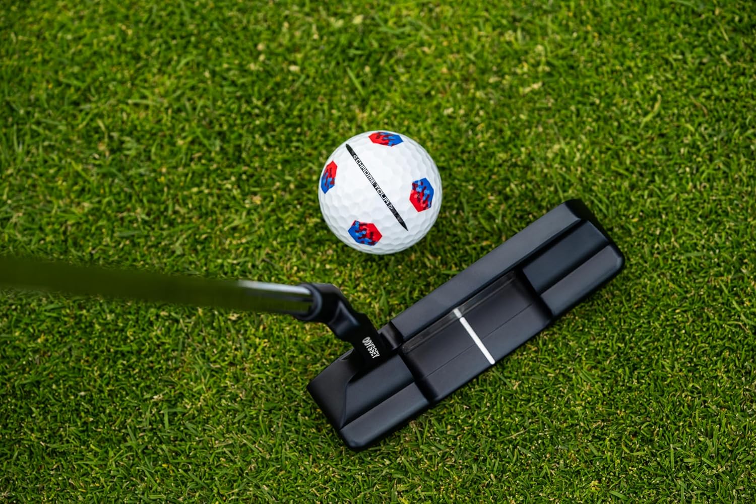 Callaway Chrome Tour Golf Balls: Hyper Fast Core, Triple Track Alignment, Tour Performance